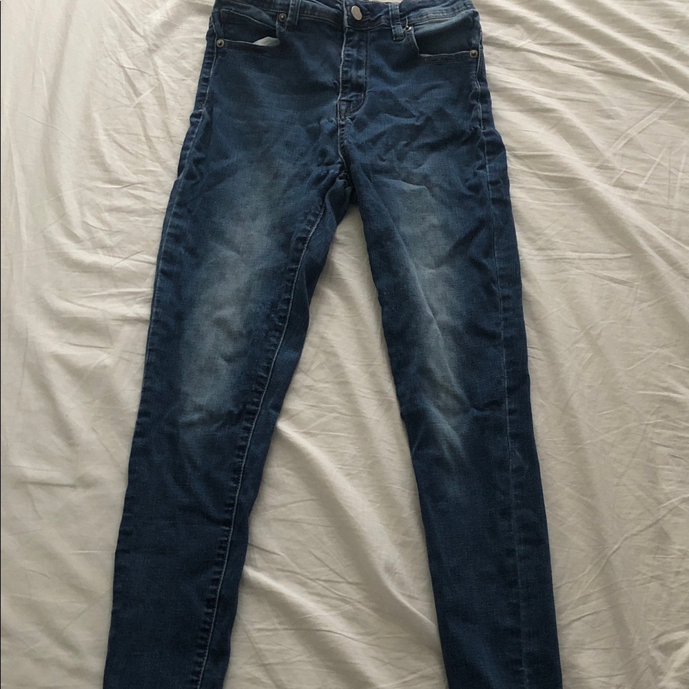 Women’s Skinny Jeans | Classic Blue Denim | Mid-Rise Stretch